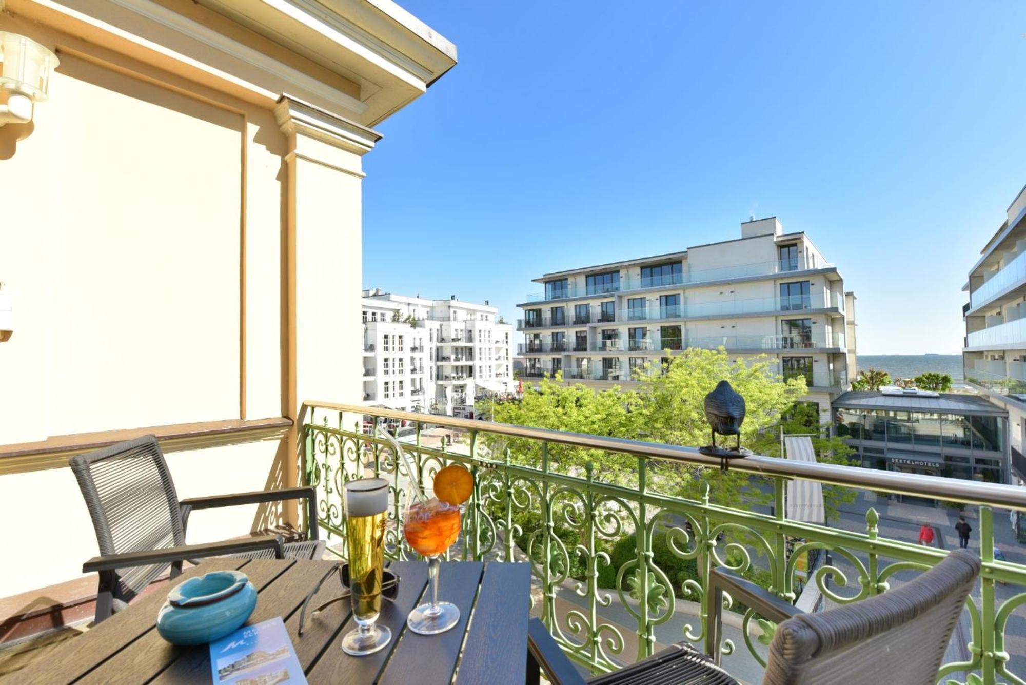 Doppelzimmer mit Balkon